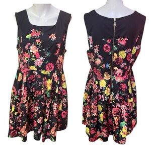 Yumi Floral Sleeveless Dress Back Zip Size US 10/12.